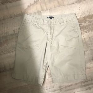 Gap Bermuda khaki shorts